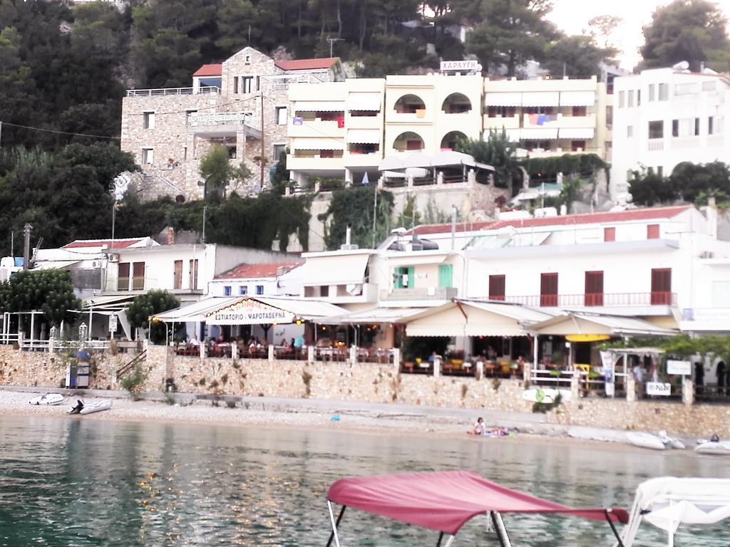 Haravgi Hotel Patitírion Exteriör bild