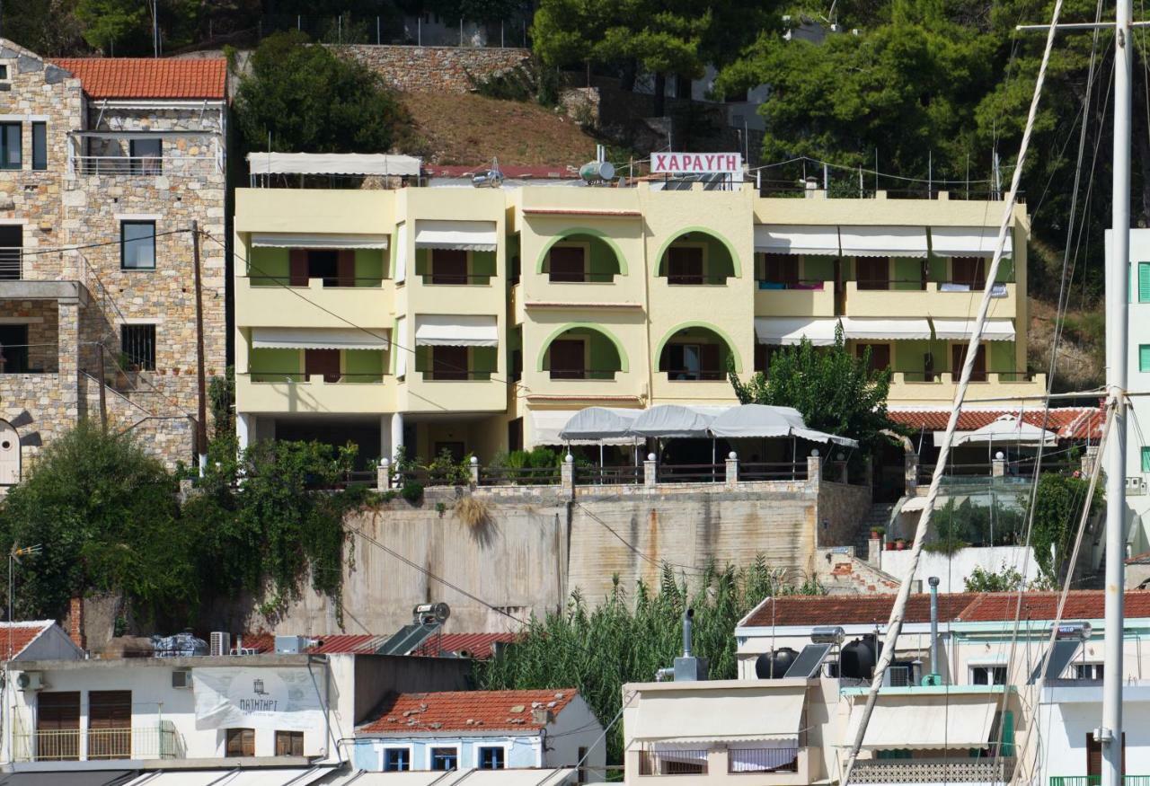 Haravgi Hotel Patitírion Exteriör bild