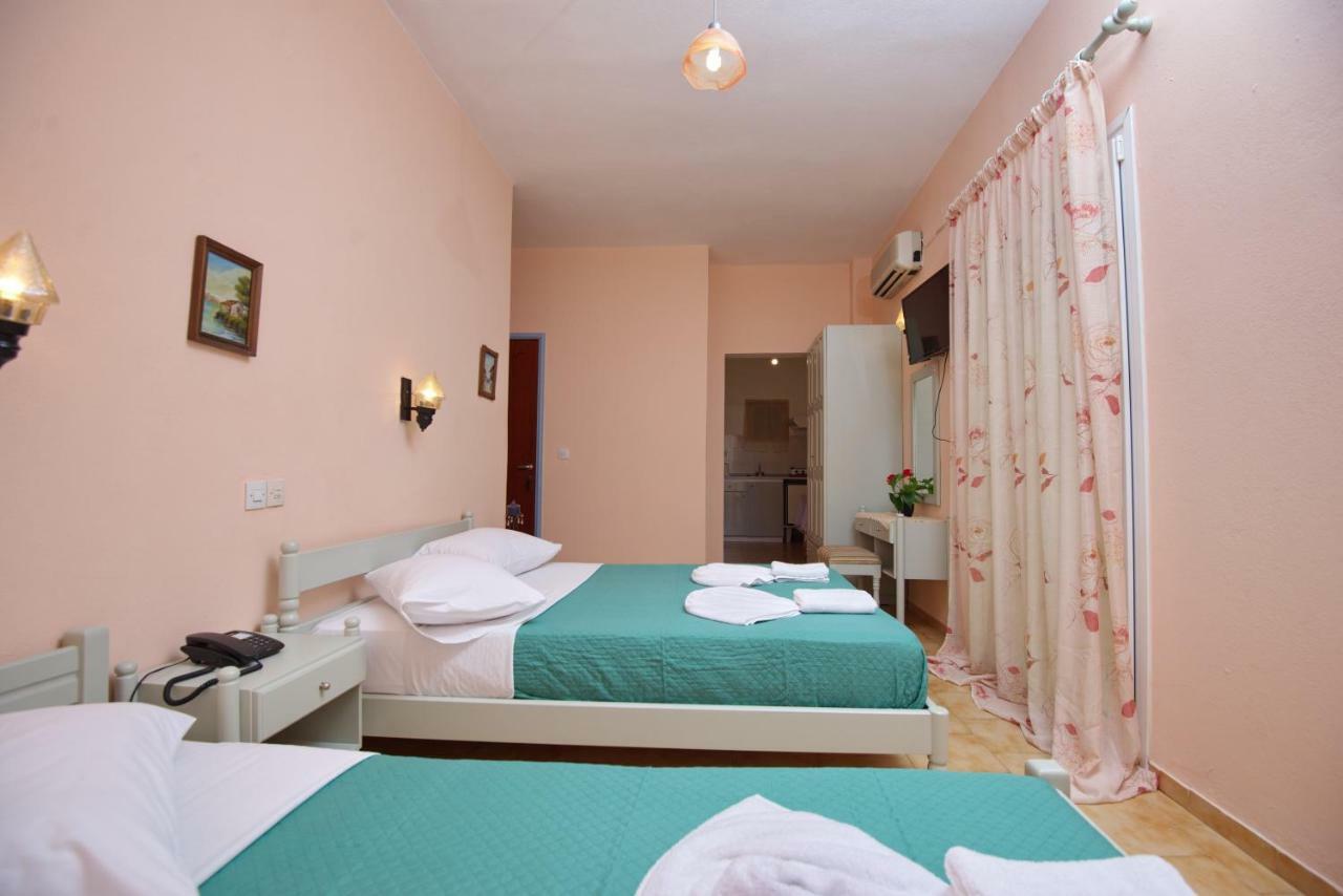 Haravgi Hotel Patitírion Exteriör bild